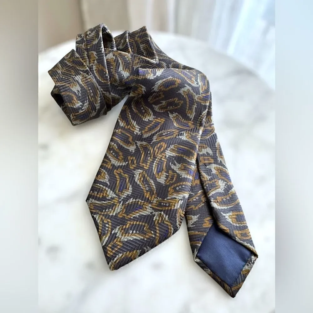 Giorgio Armani mens dark blue geometric print neck tie